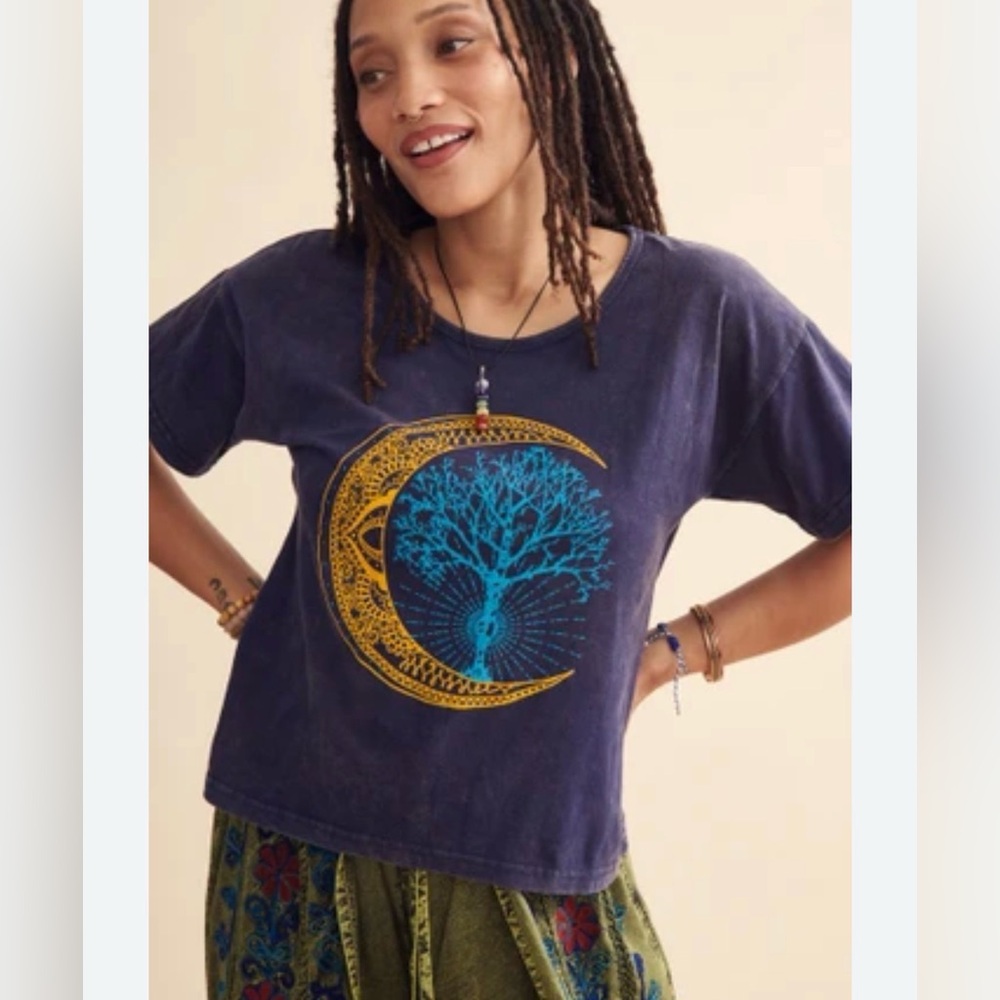 New Earthbound Moon Sun Duality Cotton Cropped T Shirt Medium NWT